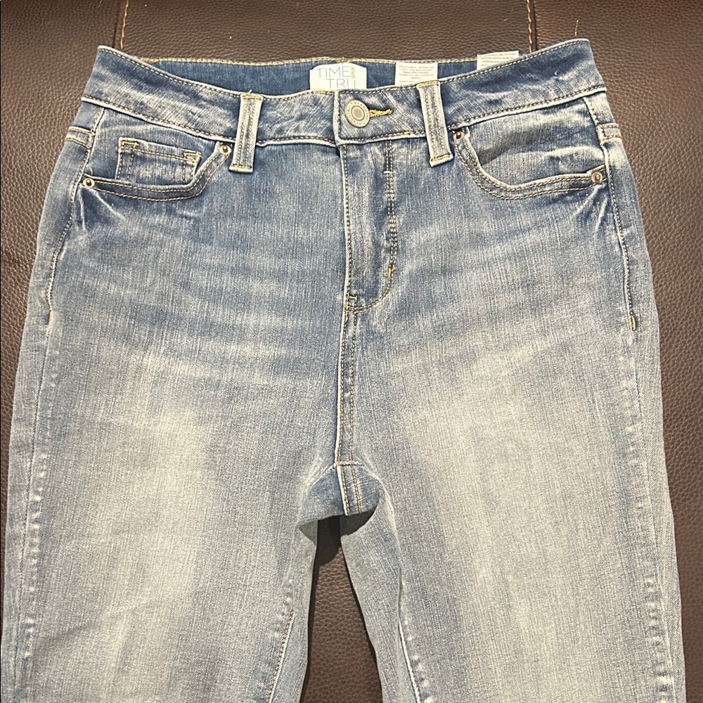 Time and Tru Women's Faded Blue Skinny Jeans
